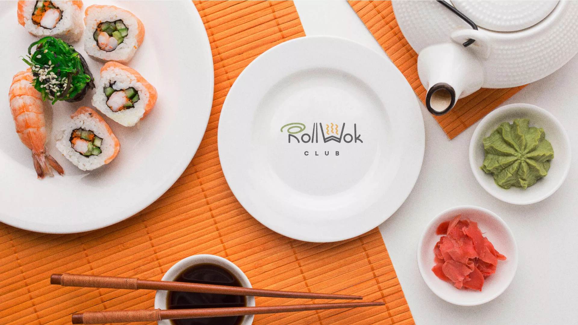 Разработка логотипа и фирменного стиля суши-бара «Roll Wok Club» в Климовске
